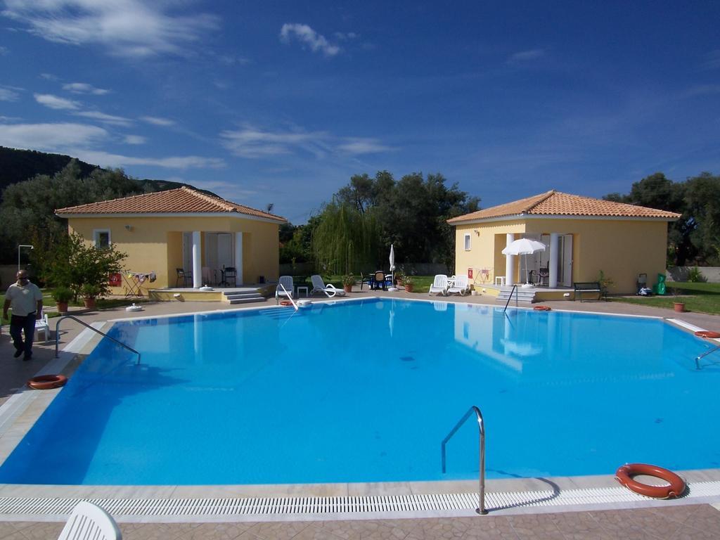 Iliaktida Studio-Villas Frínion Chambre photo