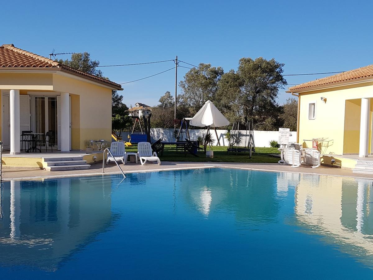 Iliaktida Studio-Villas Frínion Extérieur photo